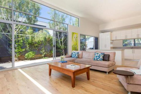 PALM COURT RETREAT MORNINGTON - Accommodation Great Ocean Road 5