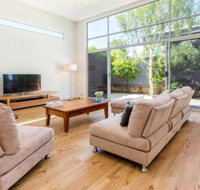 PALM COURT RETREAT MORNINGTON - Accommodation Great Ocean Road