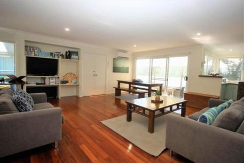 MAGIC BEACH HOUSE PET FRIENDLY - Accommodation Great Ocean Road 6