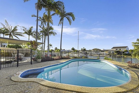 CANAL HOME NEAR MOOLOOLABA Kooringal - Accommodation Great Ocean Road 6