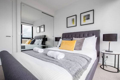 Elegant 2br@footscray Station - Accommodation Great Ocean Road 6