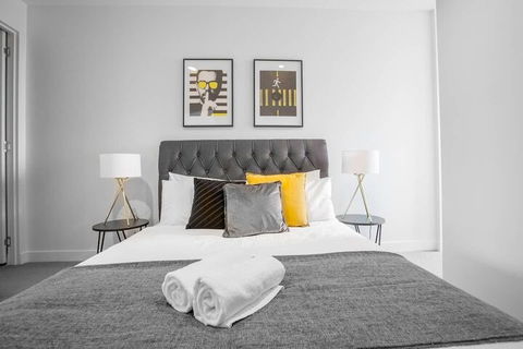 Elegant 2br@footscray Station - Accommodation Great Ocean Road 5