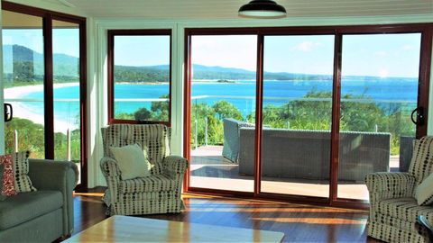 DOLPHIN LOOKOUT COTTAGE Amazing Views Of The Bay Of Fires - Accommodation Great Ocean Road 3