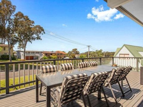 Carroll Ave 85 Mollymook - Accommodation Great Ocean Road 1