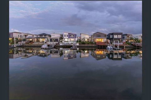 Hope Island Water Front House - Accommodation Great Ocean Road 1