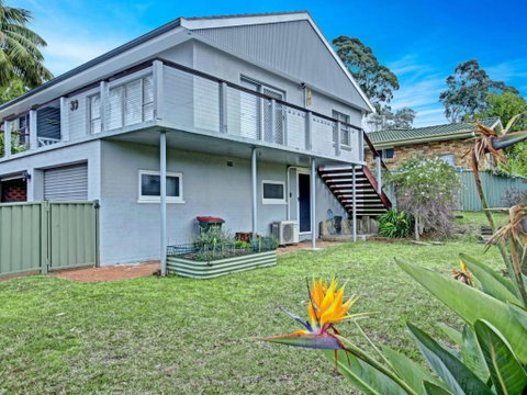 Carroll Ave 39 Mollymook - Accommodation Great Ocean Road 4