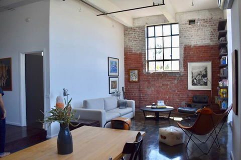 Stylish Warehouse Conversion In Heart Of Fitzroy - Accommodation Great Ocean Road 7