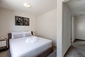 Spacious 2 Bedroom Inner City Townhouse with Private Rooftop