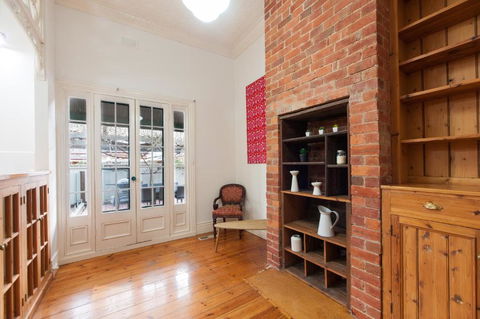 Central Charm - Accommodation Great Ocean Road 6