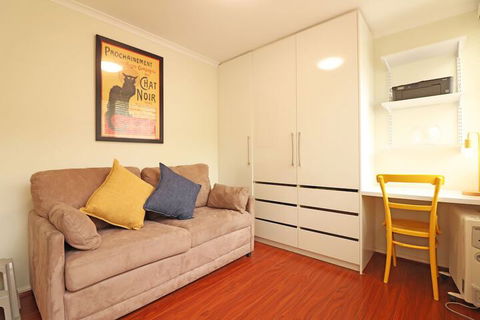 Colour Pop - Rejuvenate Stays - Accommodation Great Ocean Road 6