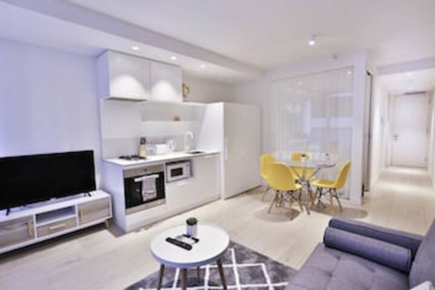 South Yarra Claremont Apartment - Accommodation Great Ocean Road 0