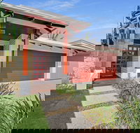 Adelong - Accommodation Great Ocean Road