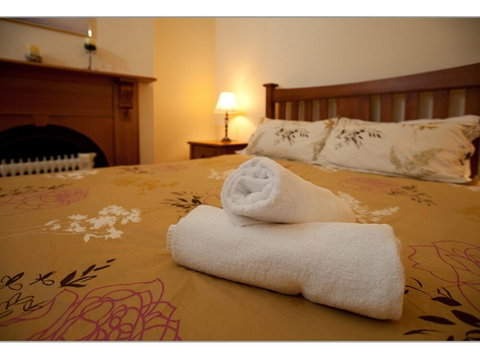Fairholme Townhouse - Accommodation Great Ocean Road 5
