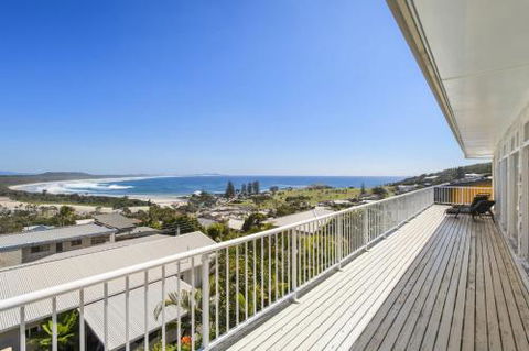 La Mer 19 Dulconghi Street - Accommodation Great Ocean Road 3