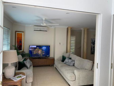 Walk To The Ocean In Five Minutes - Accommodation Great Ocean Road 5