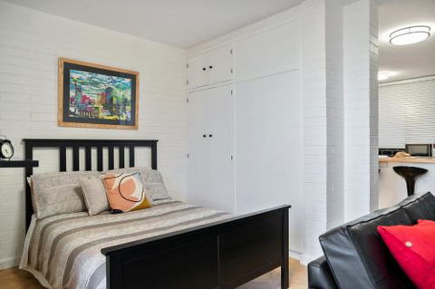 Soho Chic Apartment - Accommodation Great Ocean Road 5