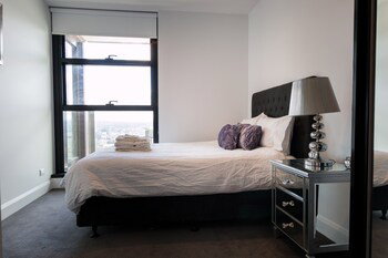 OWEN Little Collins St. Beauty + Views + Parks + MCG - Accommodation Great Ocean Road 4
