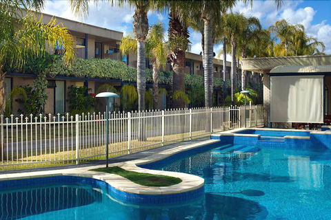 Sandors Motor Inn - Accommodation Great Ocean Road 3