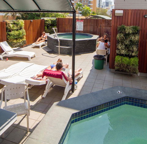 Chilli's Backpackers - Hostel - Accommodation Great Ocean Road 1