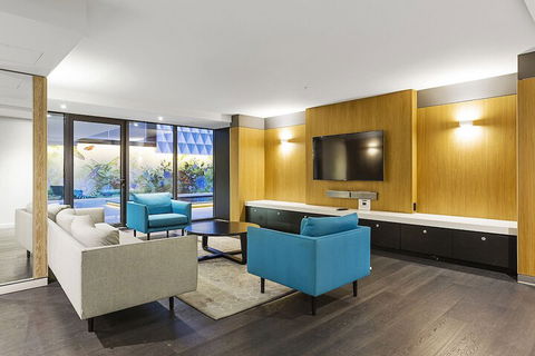 LAURENT Views Of MCG & Yarra River + Fed Square - Accommodation Great Ocean Road 6