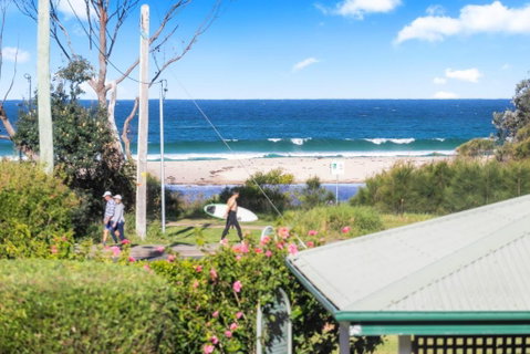 Fathoms 8 Mollymook - Accommodation Great Ocean Road 3