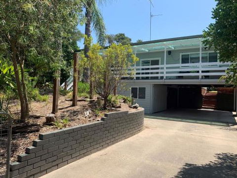 DRIFTAWAY ACROSS FROM SURF BEACH - Accommodation Great Ocean Road 0