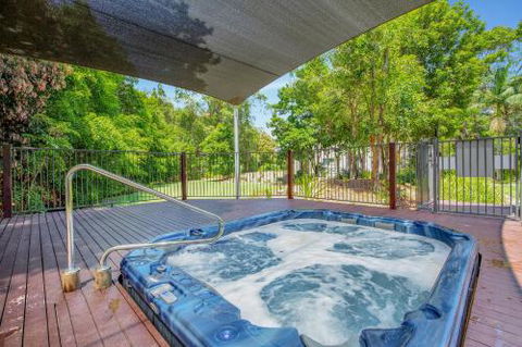 Baden 46 Rainbow Shores Walk To Beach Top Floor Air Conditioned Unit Pools - Accommodation Great Ocean Road 5