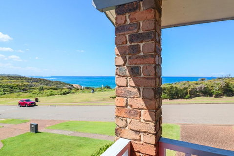 Oceanview BeachHouse - Accommodation Great Ocean Road 2