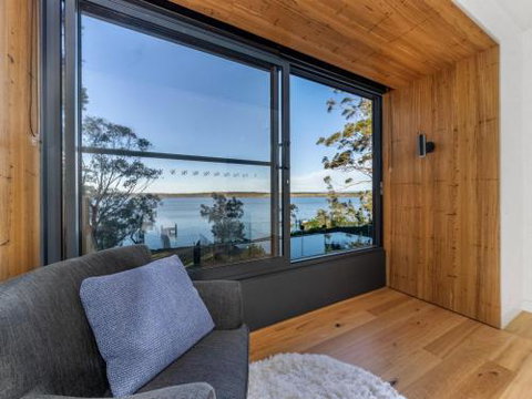 ESTUARY HOUSE Basin View 4pm Check Out Sundays - Accommodation Great Ocean Road 6