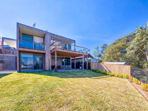 FAIRYTALE Gerroa 4pm Check Out Sundays - Accommodation Great Ocean Road 1