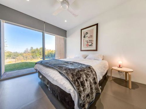 FAIRYTALE Gerroa 4pm Check Out Sundays - Accommodation Great Ocean Road 3
