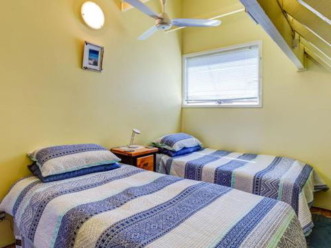 SORRENTO LAKESIDE Sanctuary Point 4pm Check Out Sundays - Accommodation Great Ocean Road 5