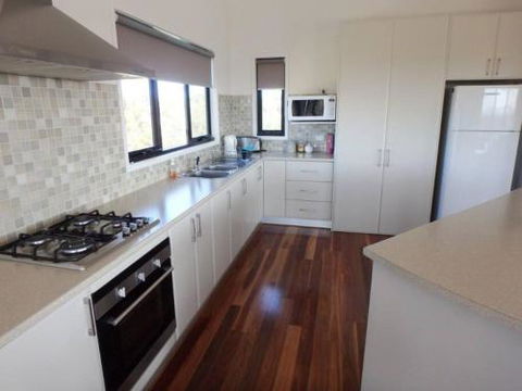 37 Oceanview Parade Sandy Point - Accommodation Great Ocean Road 3