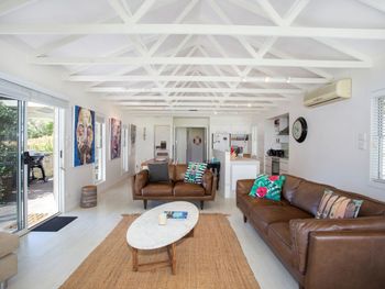 Conjola Park NSW Accommodation Great Ocean Road