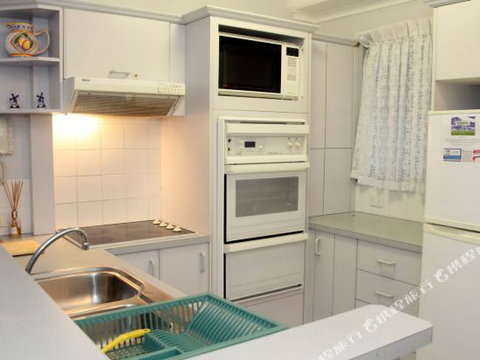 Nelson Towers Unit 8 / 71 Victoria Parade - Accommodation Great Ocean Road 5