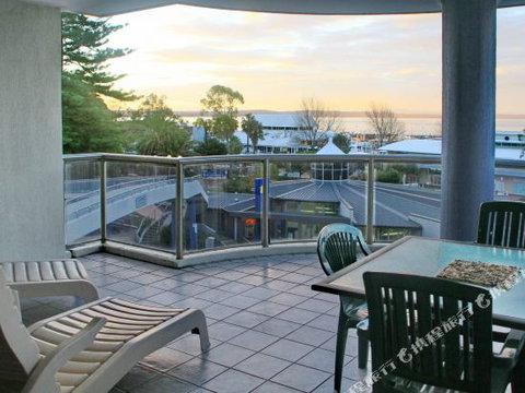 Nelson Towers Unit 8 / 71 Victoria Parade - Accommodation Great Ocean Road 1