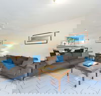 Seascape Holidays  Beachfront Terraces - Accommodation Great Ocean Road
