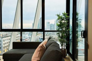 Panoramic Melbourne Views From Stylish Apartment - Accommodation Great Ocean Road 5