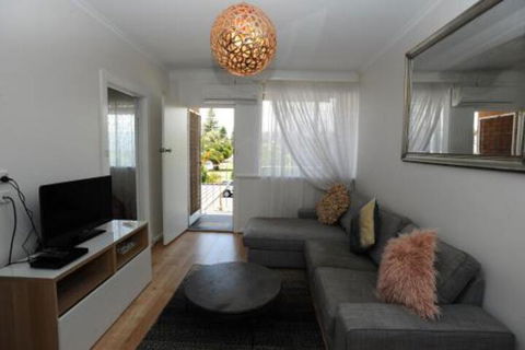 Glenelg Holiday Apartments The Broadway - Accommodation Great Ocean Road 0