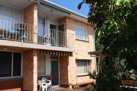 Glenelg Holiday Apartments The Broadway - Accommodation Great Ocean Road 5