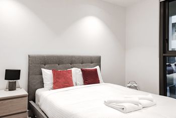 Zenith Melbourne Central - Accommodation Great Ocean Road 3