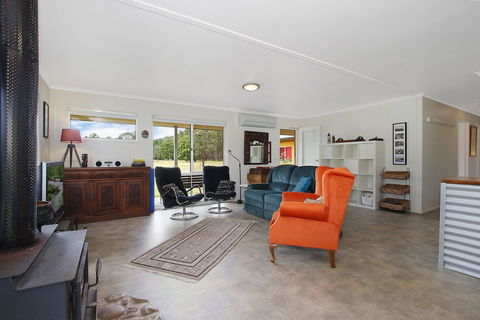 Feathertop Views And Dorm - Accommodation Great Ocean Road 6