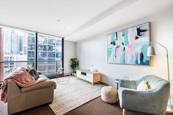 Ella, 1BDR Melbourne Apartment - Accommodation Great Ocean Road 6