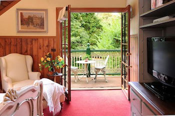 Mary Card's Coach House - Accommodation Great Ocean Road 5