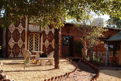Diamond House Heritage Restaurant & Motor Inn - Accommodation Great Ocean Road 4