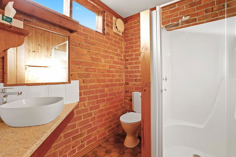 Diamond House Heritage Restaurant & Motor Inn - Accommodation Great Ocean Road 2