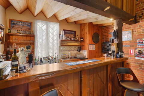 Diamond House Heritage Restaurant & Motor Inn - Accommodation Great Ocean Road 5