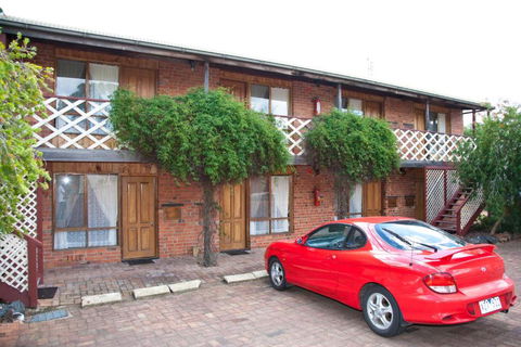 Diamond House Heritage Restaurant & Motor Inn - Accommodation Great Ocean Road 1