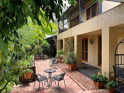 CocknBull Boutique Hotel - Accommodation Great Ocean Road 4