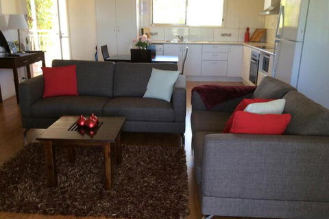 Tinaroo Sunset Retreat - Accommodation Great Ocean Road 5